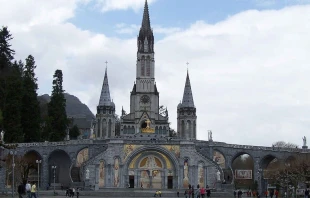 Basílica del Rosario en el Santuario de Lourdes. Crédito: Wikipedia (CC BY-SA 4.0)