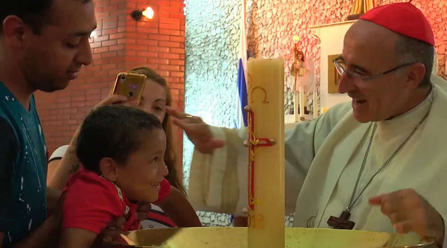 Misiones concluyen con el bautismo de 170 niños en barrio de Uruguay 