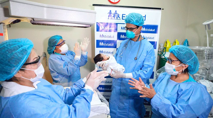 Bebé nacido en el Hospital Rebagliati de EsSalud (Perú) / Crédito: Agencia Andina?w=200&h=150