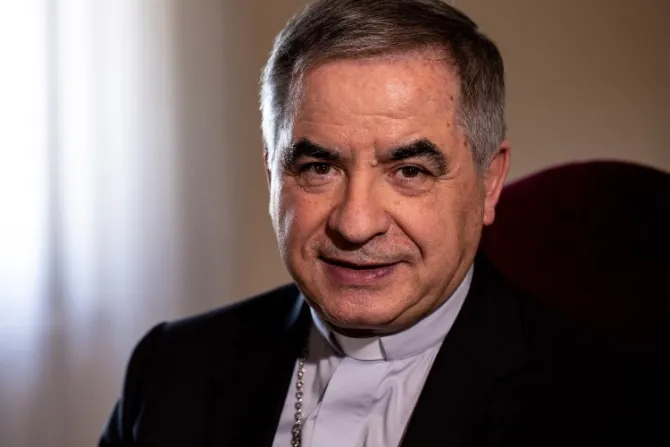 El Fiscal del Vaticano pide 7 años y 3 meses de cárcel para el Cardenal Angelo Becciu
