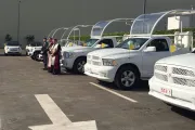 FOTOS: Bendicen los papamóviles que usará el Papa Francisco en México