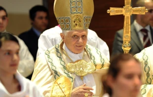 Papa Benedicto XVI (2010). Cru00e9dito: Catholic Church England and Wales - u00a9 Mazur (CC BY-NC-ND 2.0) 