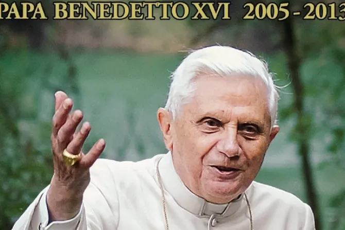 Italia conmemora el pontificado de Benedicto XVI con un nuevo sello postal