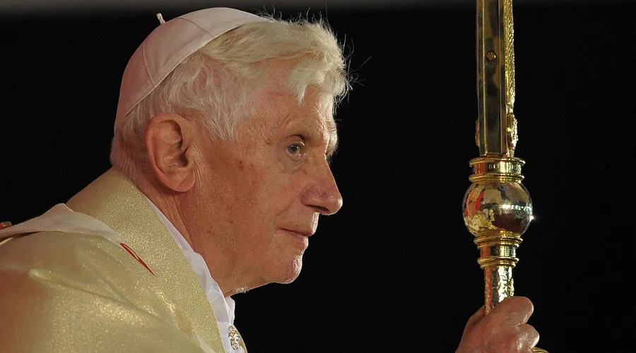 Benedicto XVI leyó Traditionis Custodes “con dolor en el corazón”, asegura su secretario