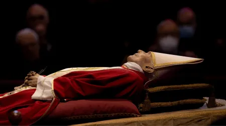 El funeral de Benedicto XVI: Minuto a minuto