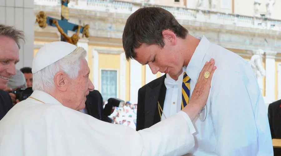 ¿Un milagro del Papa Benedicto XVI?