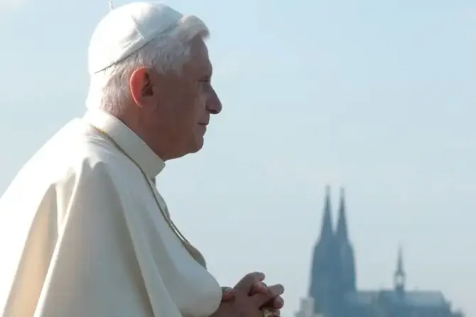 Cardenal Zen: Benedicto XVI será un “poderoso intercesor en el cielo” para China