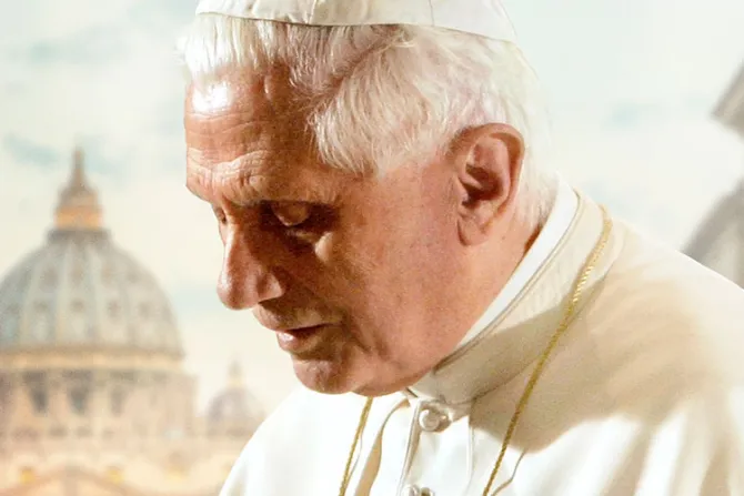 Documental revela que Mons. Ganswein intentó convencer a Benedicto XVI de no renunciar
