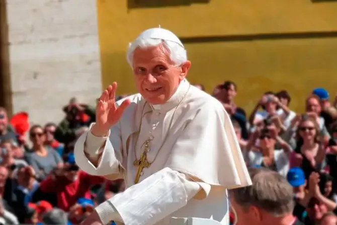 Benedicto XVI reitera: No asignó ninguna misión pastoral a sacerdote acusado de abusos
