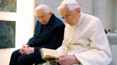 Aquí puedes enviar un mensaje a Benedicto XVI por la muerte de su hermano