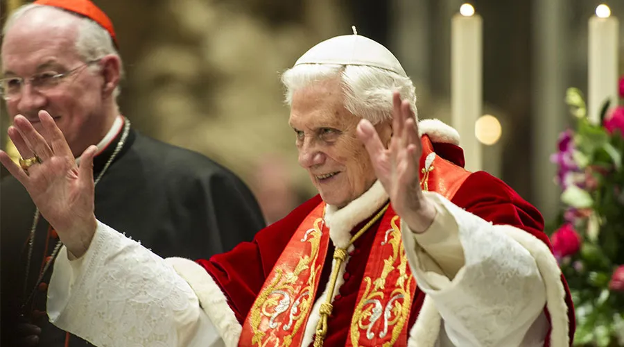 Papa Emérito Benedicto XVI (2012) / Crédito: Caballeros de Colón