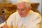 Advertencia: Usan cuenta falsa de cardenal para difundir fake news sobre Benedicto XVI