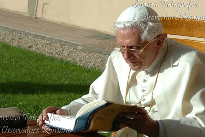 Benedicto XVI desautoriza a Cardenal Kasper sobre comunión para divorciados en nueva unión