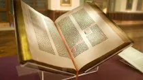 La Biblia de Gutenberg. Foto: NYC Wanderer (CC-BY-SA-2.0)