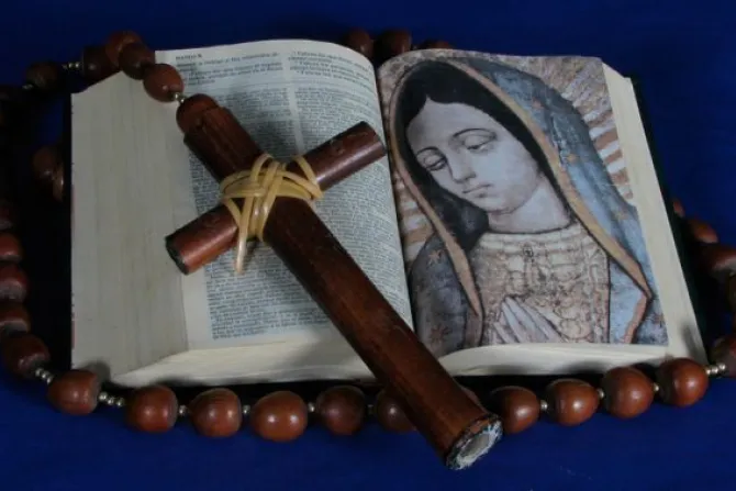 En Cuaresma un rosario especial para la Virgen