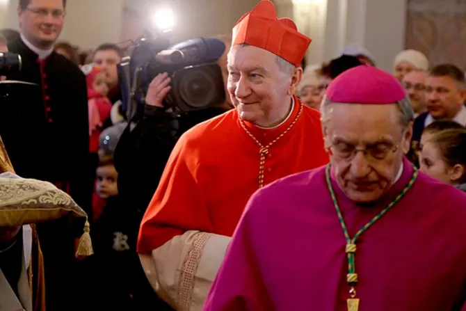 Arzobispo exiliado se reúne con funcionarios del Vaticano