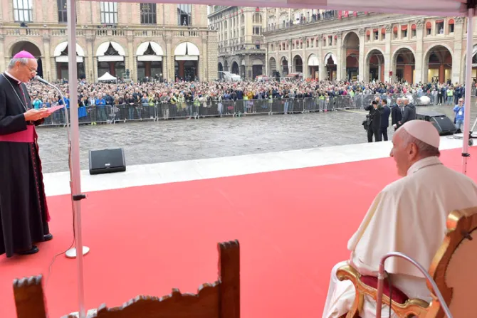 El Papa al mundo del trabajo en Bologna: Detrás del desempleo hay traición al bien común