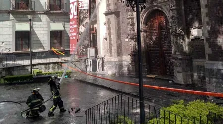 Arquidiócesis confía en interés de autoridades para restaurar iglesia incendiada en México