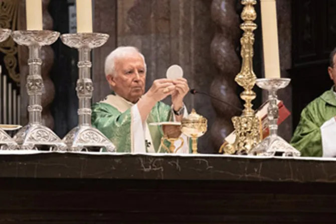 Cardenal anima a renovar siempre la consagración al Sagrado Corazón de Jesús 