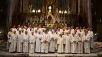 Los Obispos argentinos a los pies de la Virgen de Luján. Crédito: Cortesía Oficina de Prensa de la Conferencia Episcopal Argentina