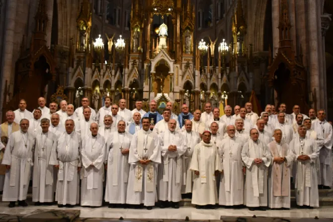 Obispos argentinos presentan ante la Virgen de Luján los frutos de su asamblea