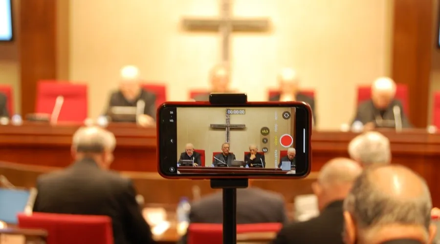 El Cardenal Omella lamenta que el foco contra los abusos sólo sea sobre la Iglesia Católica