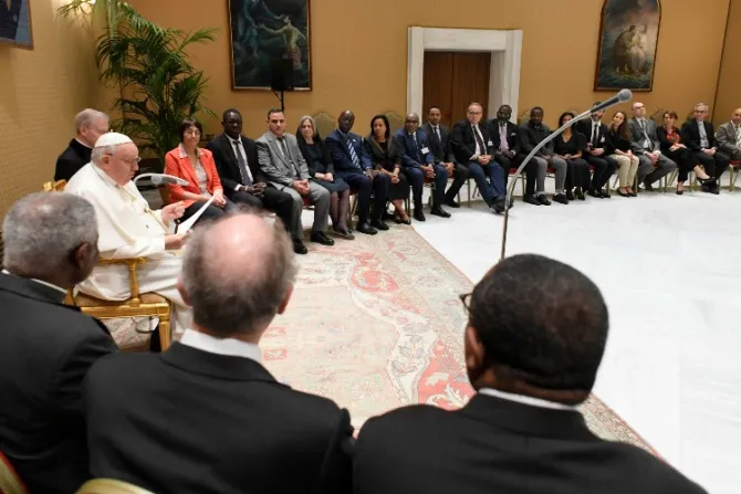 El Papa califica de “reto urgente” el acceso a alimentos de víctimas de la guerra