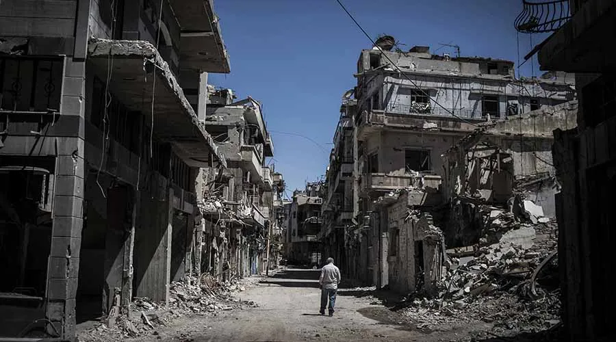 Calle destruida en Homs, Siria. Foto: Flickr Xinhua/Pan Chaoyue (CC BY-NC-ND 2.0).