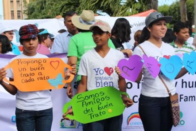 “Caminata Huellas de Ternura” llega a Colombia para promover la protección de la niñez