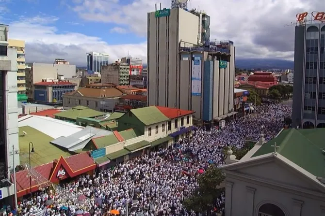 Cientos de miles marcharon por la vida y la familia en Costa Rica [VIDEO Y FOTOS]