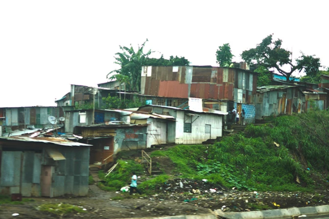 Niegan participación de sacerdotes en toma de terrenos en Argentina