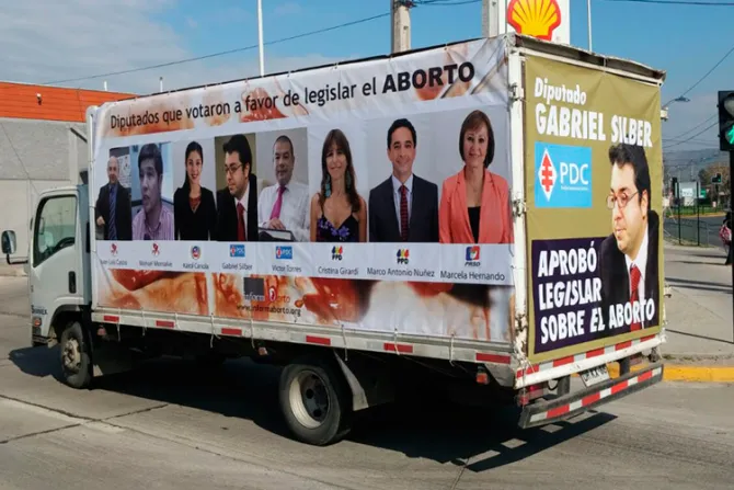 Campaña pro-vida divulga rostros de los diputados que apoyan aborto en Chile