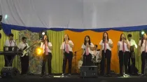 Comunidad REDES interpreta la canción “Catequista para siempre”. Crédito: Conferencia Episcopal del Paraguay.