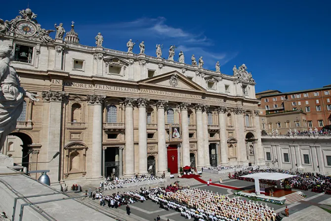 Vaticano publica nuevo reglamento para verificación médica de los milagros