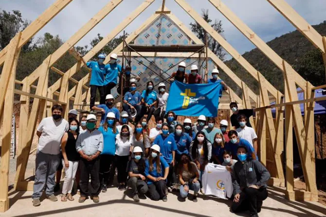 Capilla País retoma su misión en comunidad que perdió su templo durante terremoto