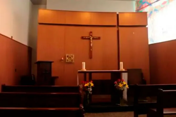 Reabrirán capilla católica en aeropuerto colombiano