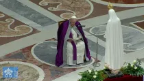 El Papa consagra Ucrania y Rusia a la Virgen María. Crédito: Captura de YouTube Vatican Media