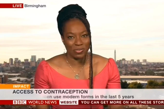 Activista destruye en vivo argumentos de periodista pro aborto