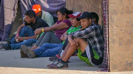 Obispos de México y Centroamérica: Migrantes llevan “espíritu de vida y de fe”