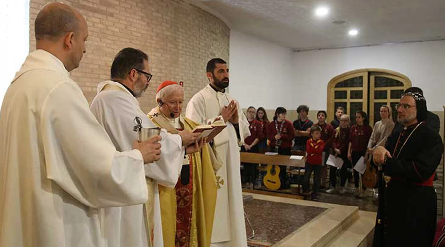 Cardenal Cañizares (centro) durante un momento de la Misa de apertura de la iglesia de San Pablo. Foto: Archivalencia/J.Peiró. ?w=200&h=150