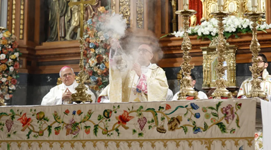 Cardenal Omella y Mons. Fernández durante un momento de la celebración de la festividad de San Juan de Ávila en Córdoba (España). Foto: Diócesis de Córdoba. ?w=200&h=150