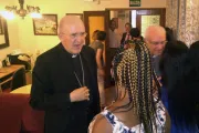 Arzobispo de Madrid visita y brinda apoyo a mujeres sobrevivientes de trata de personas