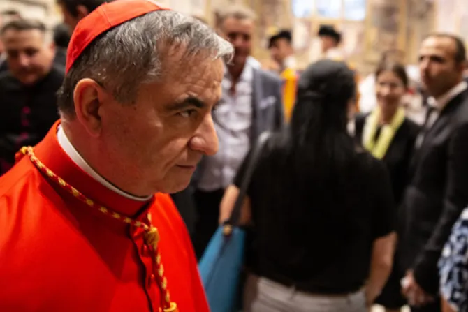 Nuevos detalles sobre caso Becciu y el Cardenal se pronuncia ante acusaciones