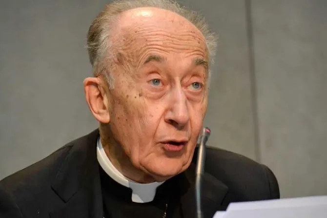 Cardenal Ruini: Ordenar sacerdotes casados sería un error