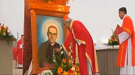 Cardenal pide a Monseñor Romero que interceda por la paz en Nicaragua