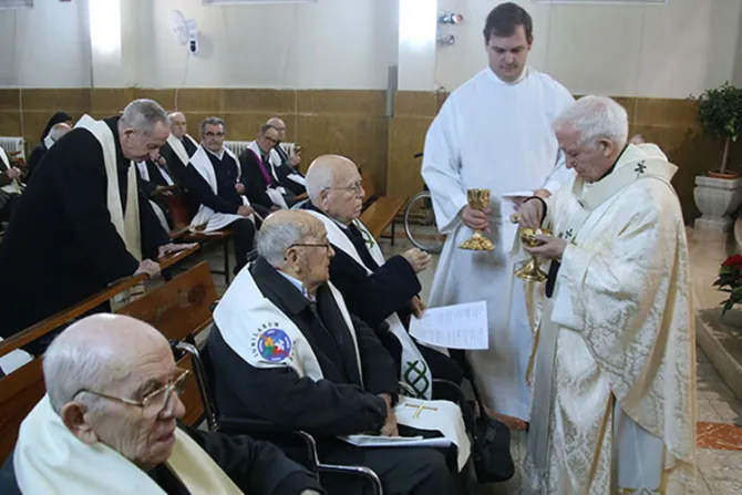 Cardenal Cañizares pasó Nochebuena con sacerdotes ancianos