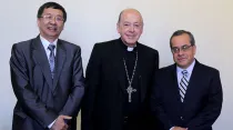 Cardenal Cipriani con el Ministro Saavedra a su izquierda / Imagen de la Oficina de Comunicaciones y Prensa del Arzobispado de Lima
