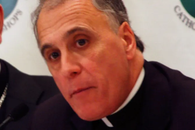 Acusan a presidente de Obispos de Estados Unidos de mal manejo en caso de coerción sexual