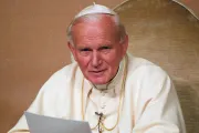 Juan Pablo II luchó contra la pedofilia en la Iglesia, afirma su ex secretario personal
