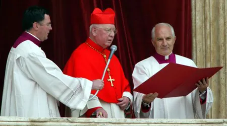 Políticos pro aborto no pueden recibir un funeral católico público, precisa Cardenal